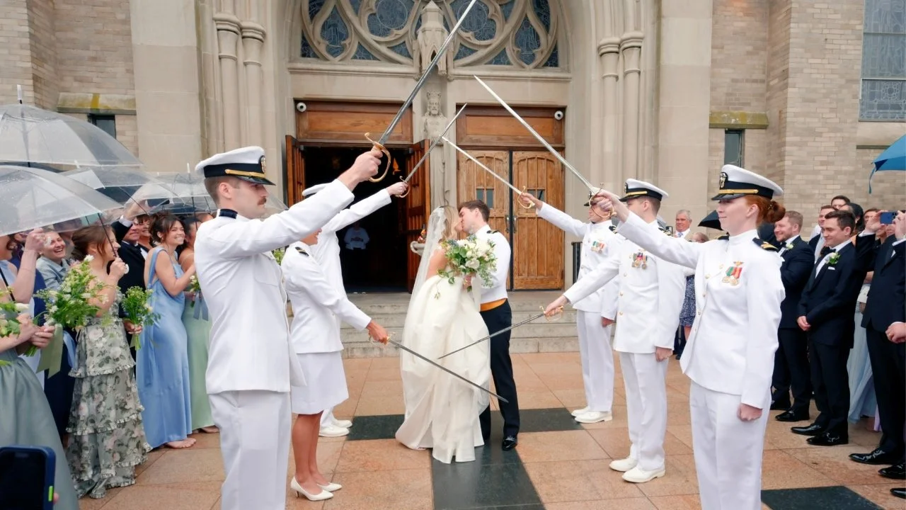 Real Wedding: Long Island Mansion at Oyster Bay Wedding | Carolyn + Dan