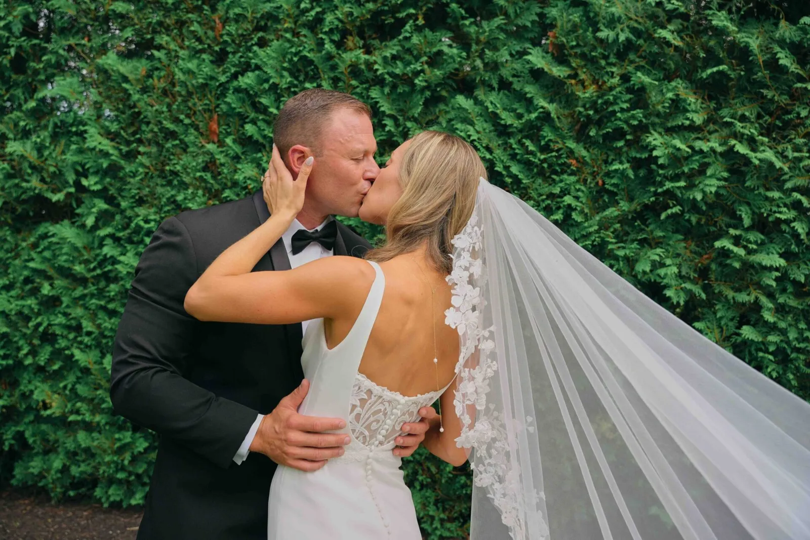 Cassidy and Dave's first kiss, captured for social content