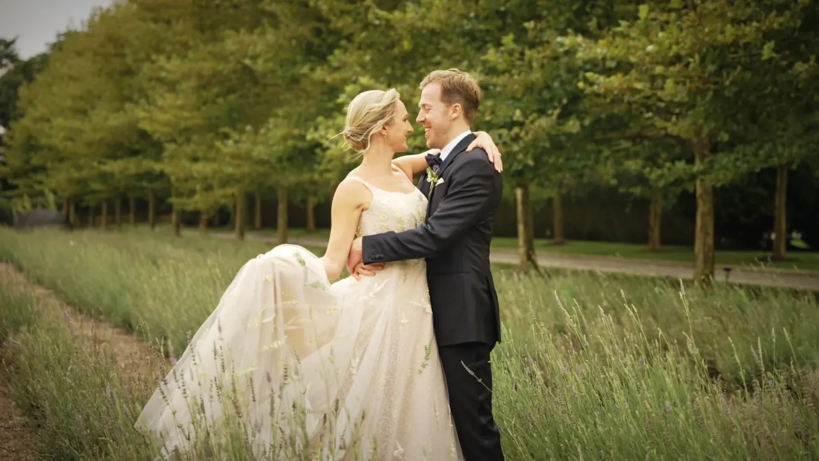 KellyandChrisMainWeddingFilm web